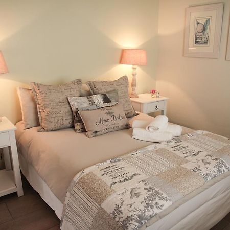 Olive Manor Guest House นิวคาสเซิล ภายนอก รูปภาพ